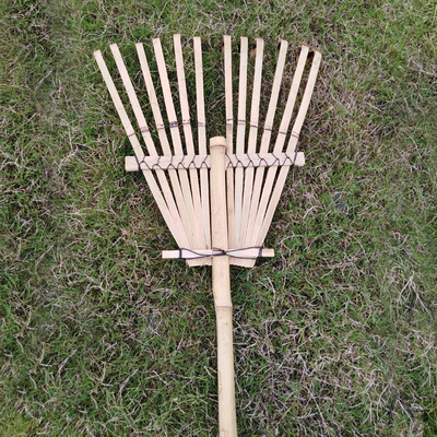 12 ซี่ 140 ซม. คราดไม้ไผ่น้ำหนักเบา Gress Rake Garden Lawn Rake