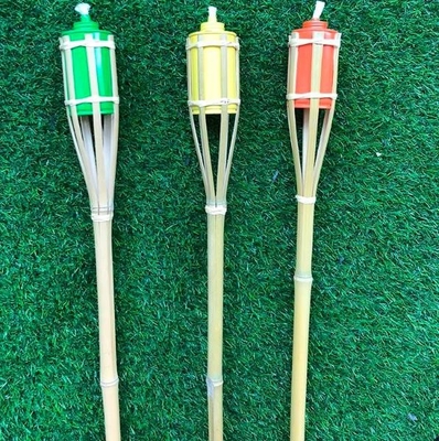 กลางแจ้งธรรมชาติไม้ไผ่ Tiki ไฟฉายลานดาดฟ้าตกแต่งสวนของเล่นที่มีสีสันสำหรับเด็ก