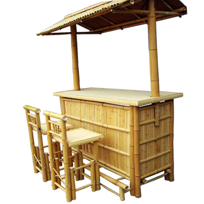 Bamboo Beach Tiki Bar พร้อมชั้นวางขวดเก้าอี้ไม้ไผ่สำหรับดื่มพร้อมพยุงหลัง