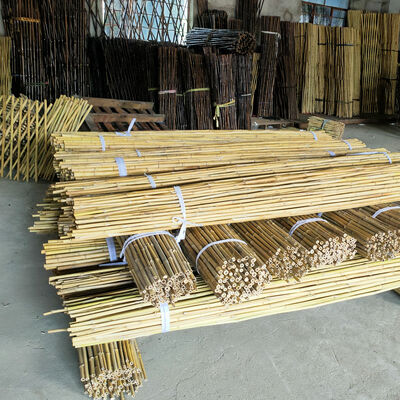 สะดวกต่อสิ่งแวดล้อม การตกแต่ง ไม้ยางดิบ Dia0.8cm x 100cm ความยาว